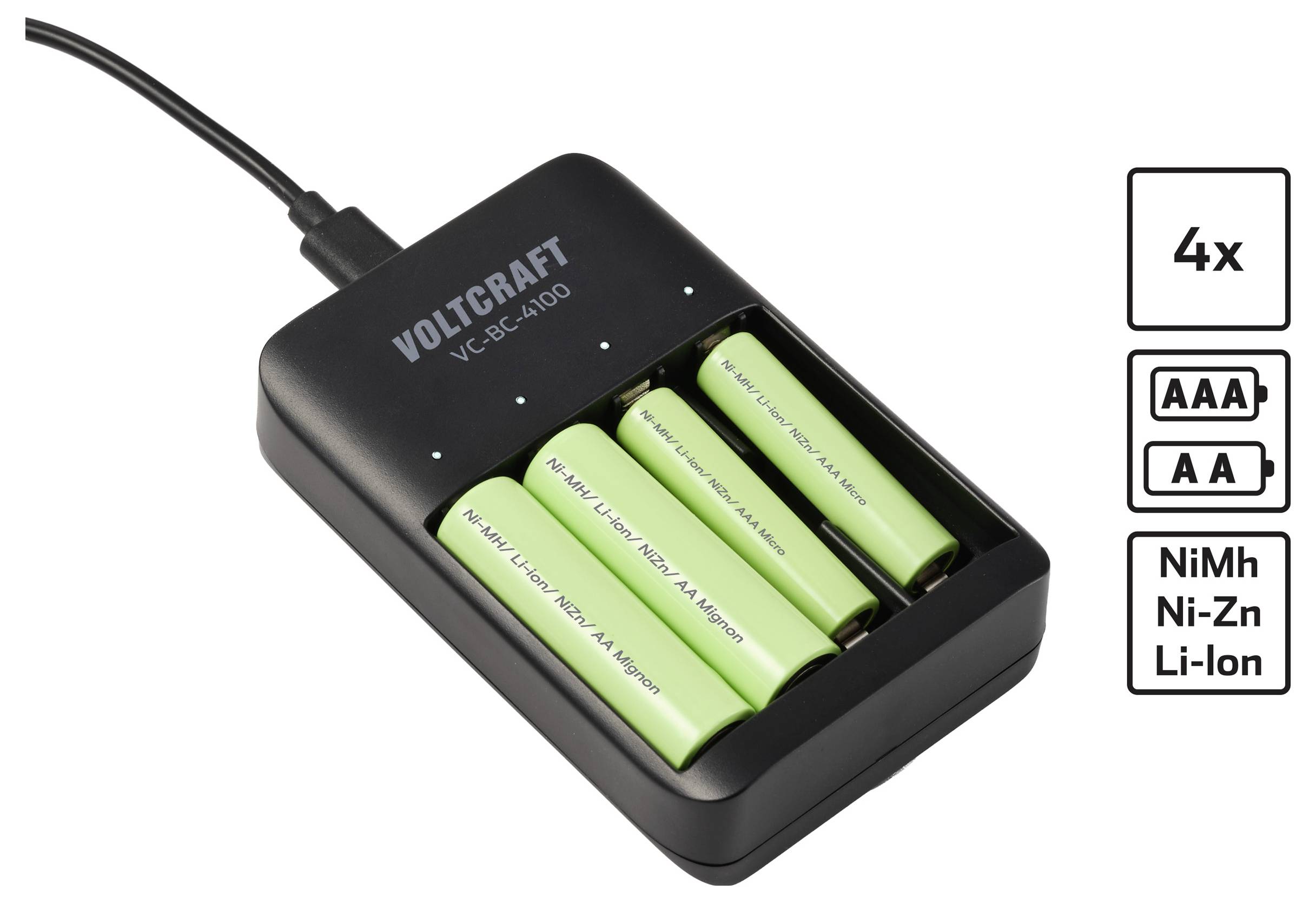 Ein Ladegerät mit vier grünen AA-Batterien, die mit ‚Ni-MH' beschriftet sind, eingesetzt. Text auf dem Ladegerät liest sich ‚VOLTCRAFT VC-BC-6100.'