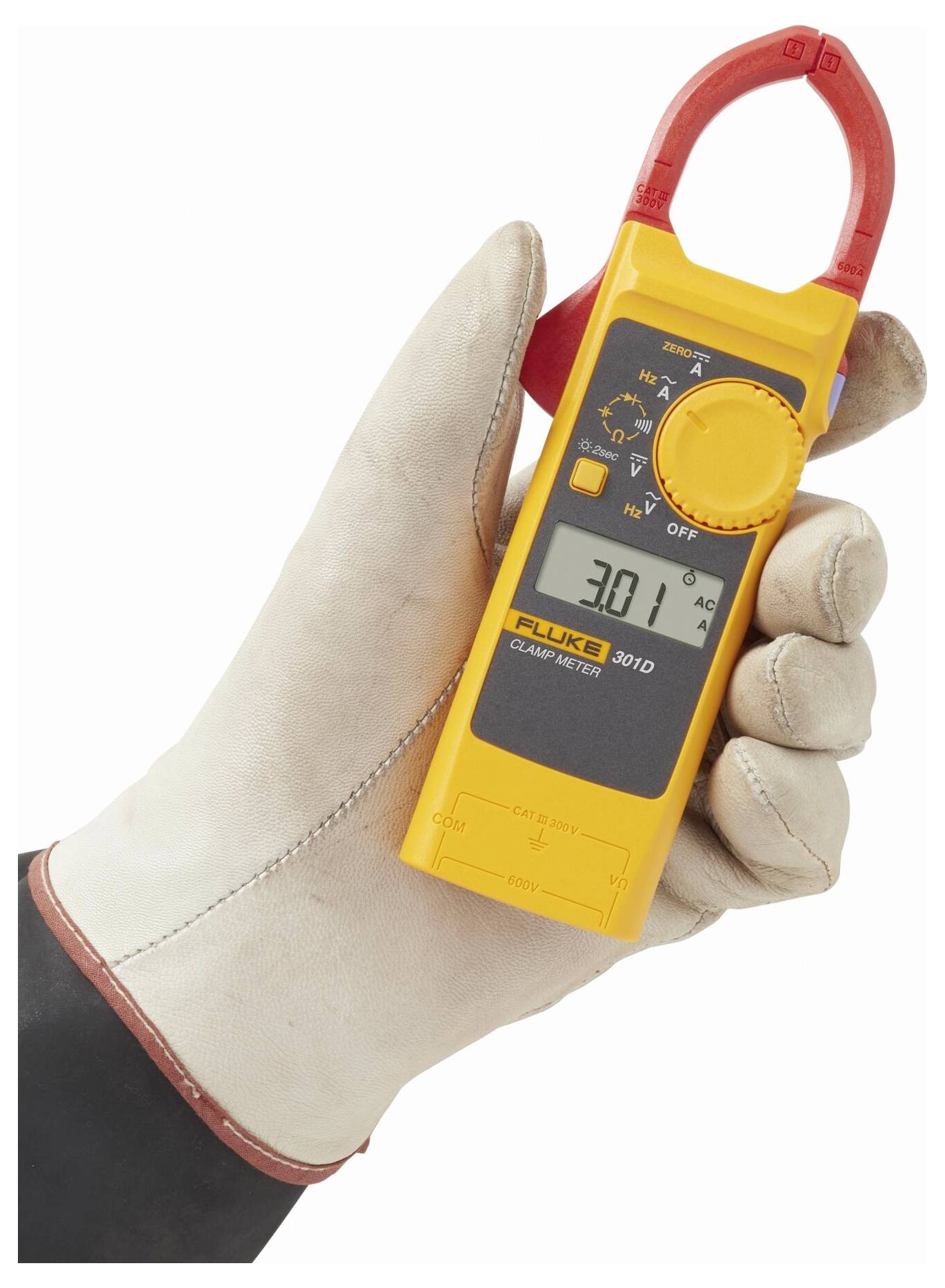 Eine Hand, die einen Handschuh trägt, hält einen orangefarbenen Zangenstrommesser, der '30,1' Wechselstrom in roten Zangen anzeigt und zur Messung elektrischer Stromstärke verwendet wird.