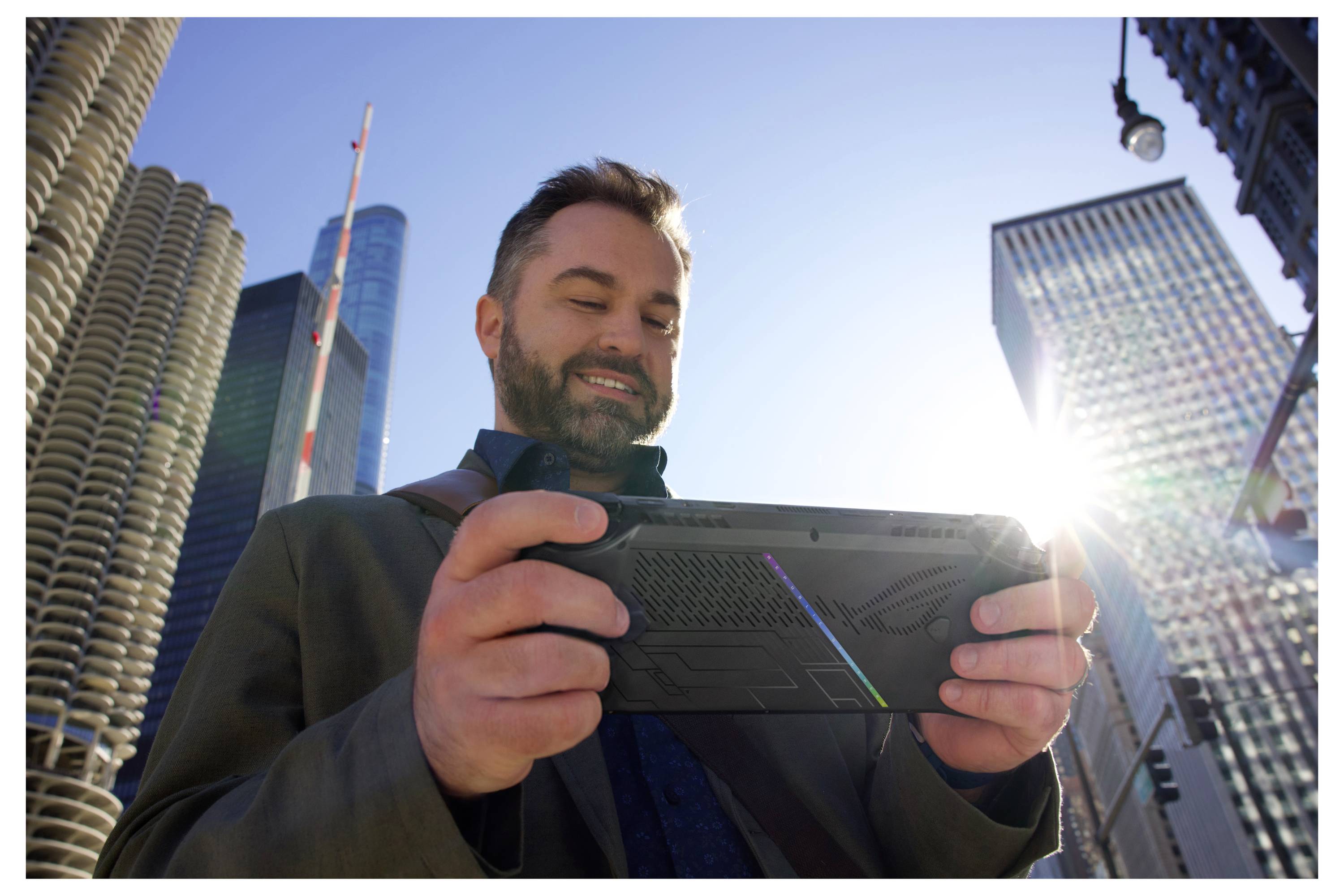 Asus ROG Ally X Ryzen Z1 Extreme 24GB Handheld 1TB Schwarz