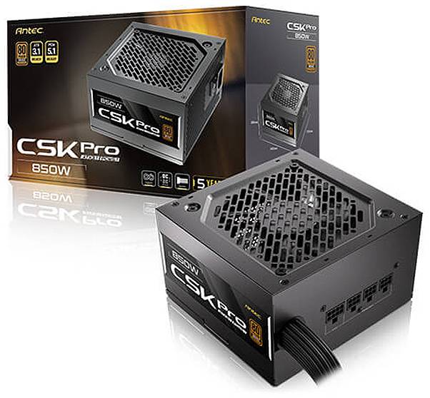 Eine 850-Watt-Netzteileinheit, beschriftet mit 'Antec CSK Pro', dargestellt mit Verpackung. Zu den Merkmalen gehören eine 5-jährige Garantie und die 80-Plus-Bronze-Zertifizierung.