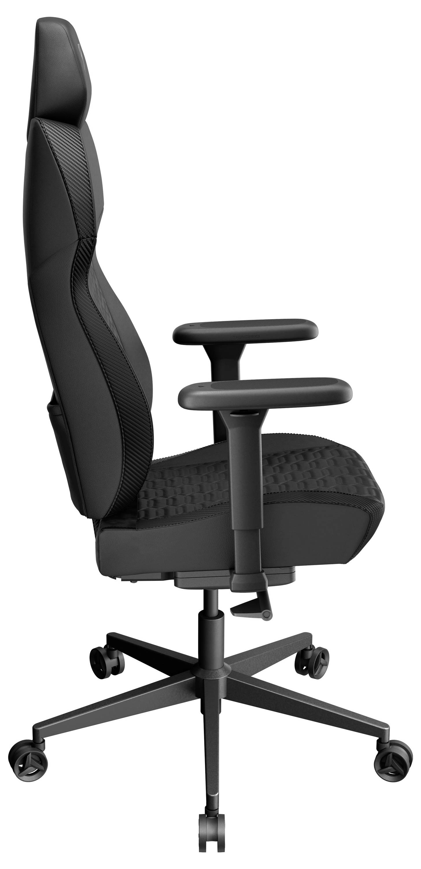 Ergonomischer schwarzer Bürostuhl mit verstellbaren Armlehnen, hoher Rückenlehne und Rollen, aus Seitenperspektive.