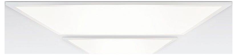 Eine Decke mit zwei großen, rechteckigen weißen LED-Lichtpanels, die in einem modernen Innenraum weiches, gleichmäßig verteiltes Licht erzeugen.