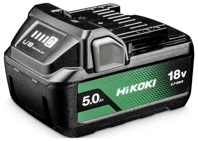 Eine schwarze und grüne 18V Li-Ion-Akku von Hikoki, beschriftet mit '5,0 Ah'.