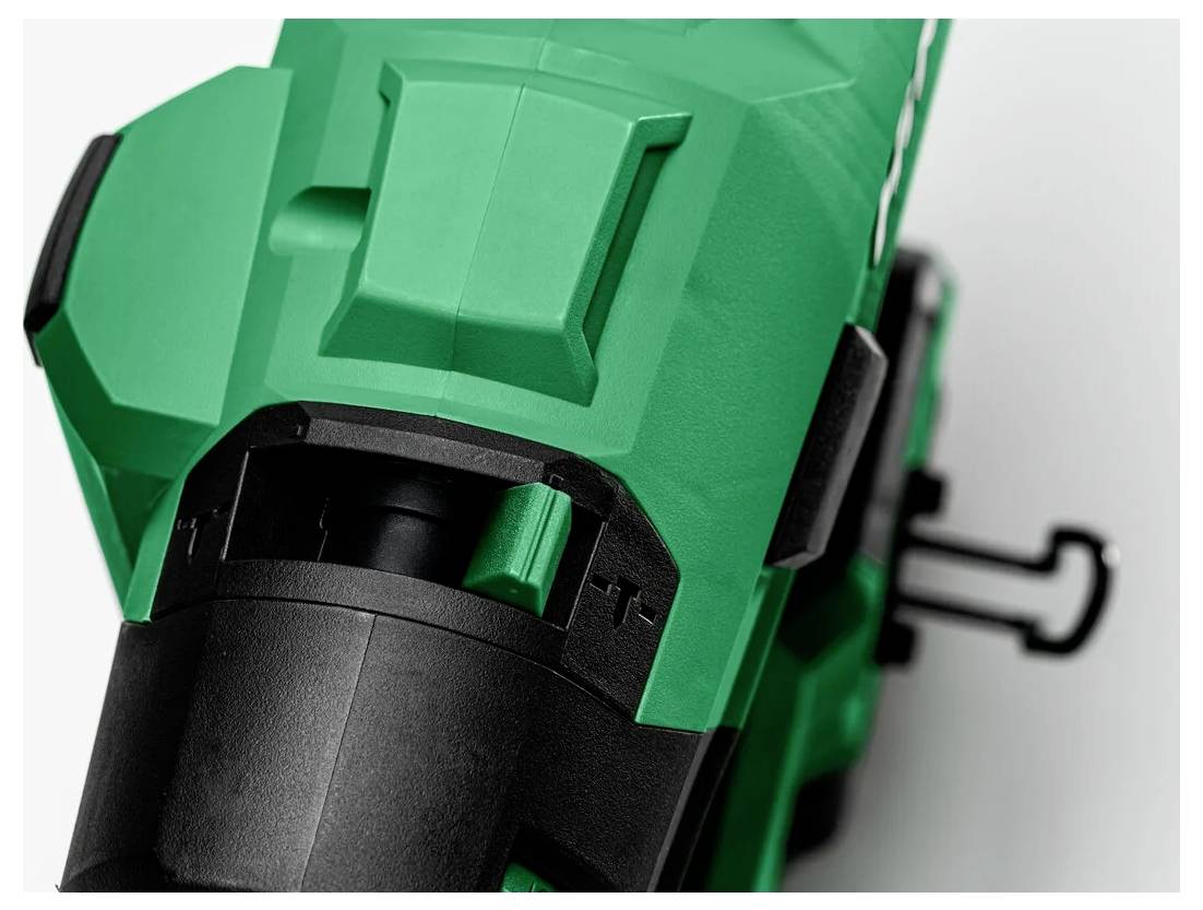 Ein grünes und schwarzes Elektrowerkzeug mit einer Plus- und Minus-Einstellungsfunktion, das sein funktionales Design und seine benutzerfreundliche Schnittstelle hervorhebt.