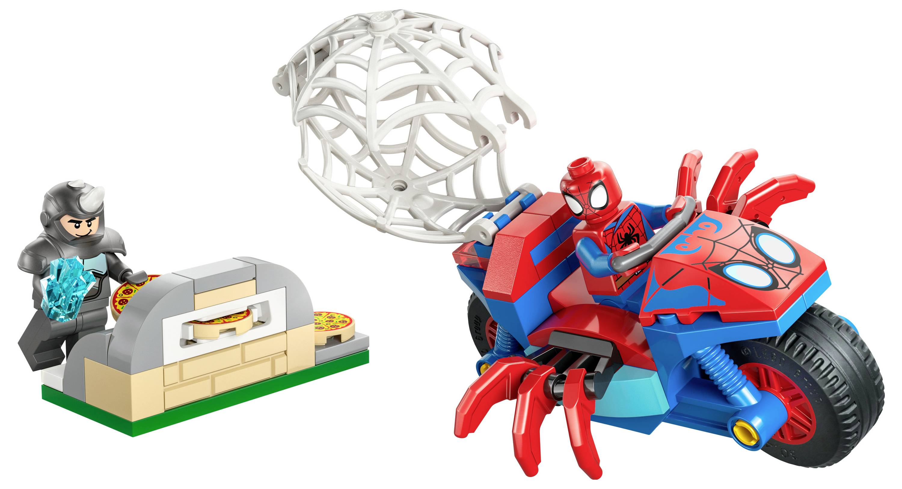 Ein LEGO-Set mit einem roten und blauen Motorrad, einem Netz und einer Figur in einem roten Anzug, der eine Figur in Schwarz gegenübersteht, die eine Pizzascheibe hält.