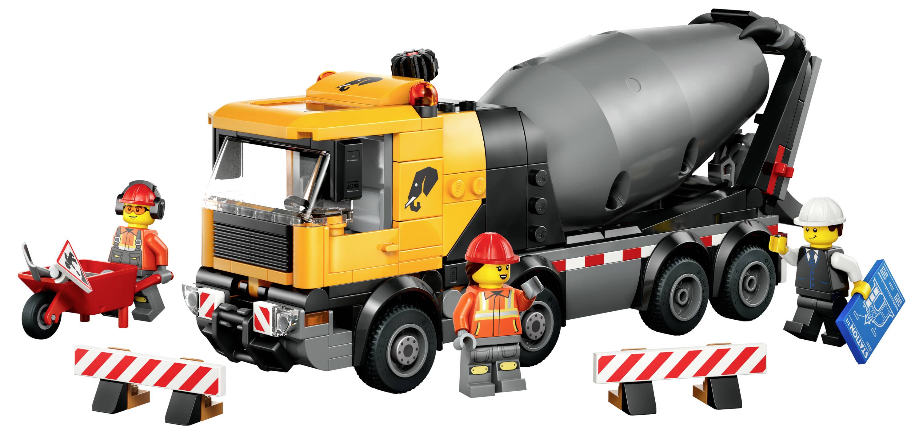 Eine Spielzeug-Baustelle mit einem Zementmischer-Lastwagen, drei Arbeiterfi guren, Absperrungen und einem Motorrad, die eine spielerische Baustellenszene darstellen.