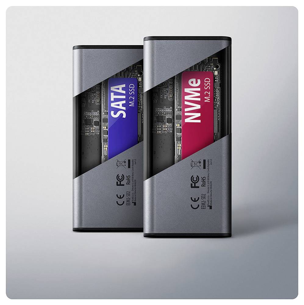 Zwei M.2-SSD-Gehäuse mit metallischen Oberflächen, mit den Bezeichnungen 