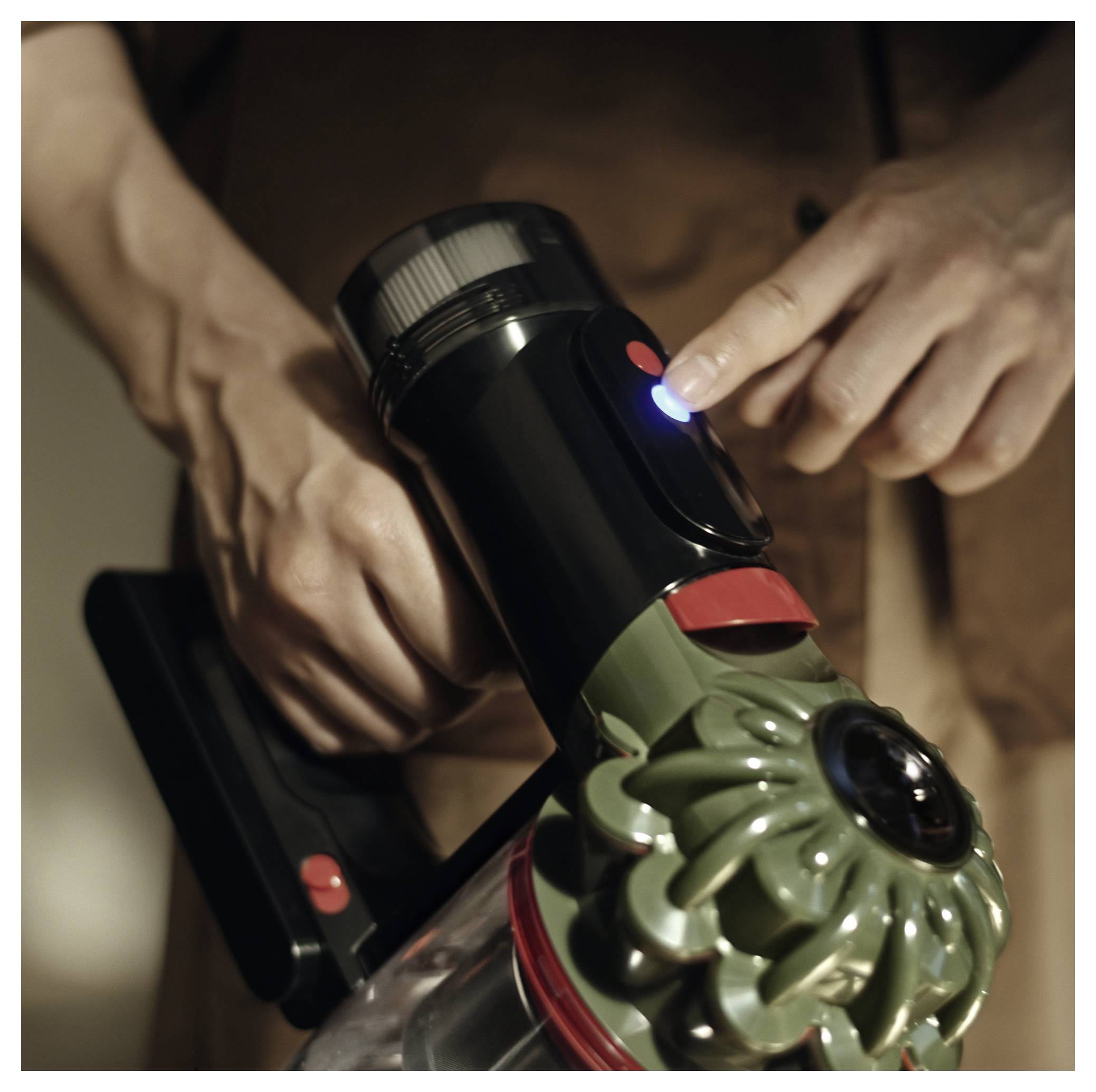 Dyson V8 Cyclone 2-in-1 226587-01 Akku-Handstaubsauger