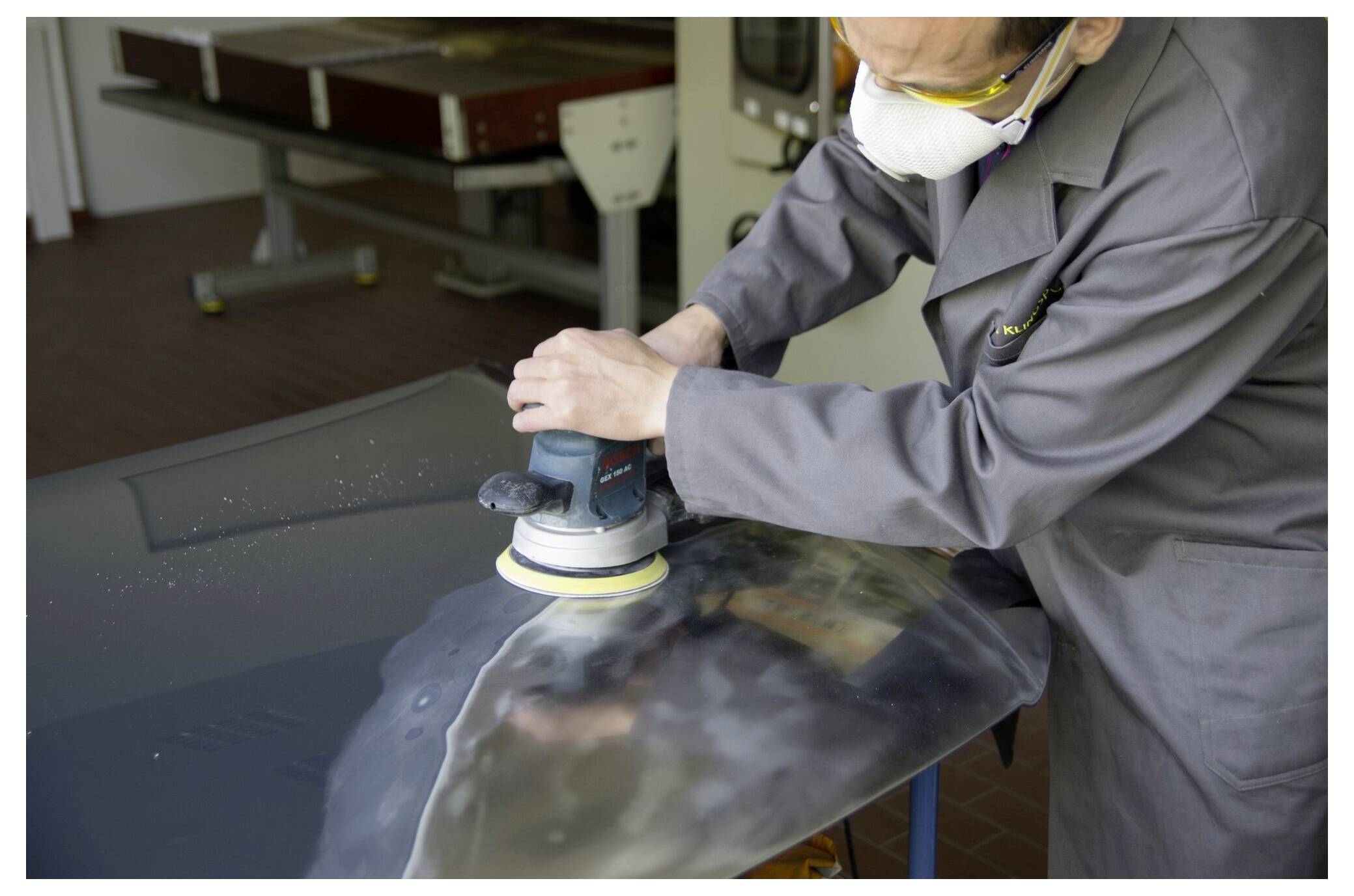 Klingspor 320489 HST 555 Haftstützteller, 150mm MEDIUM Gewinde M8/5/16 Durchmesser 150mm