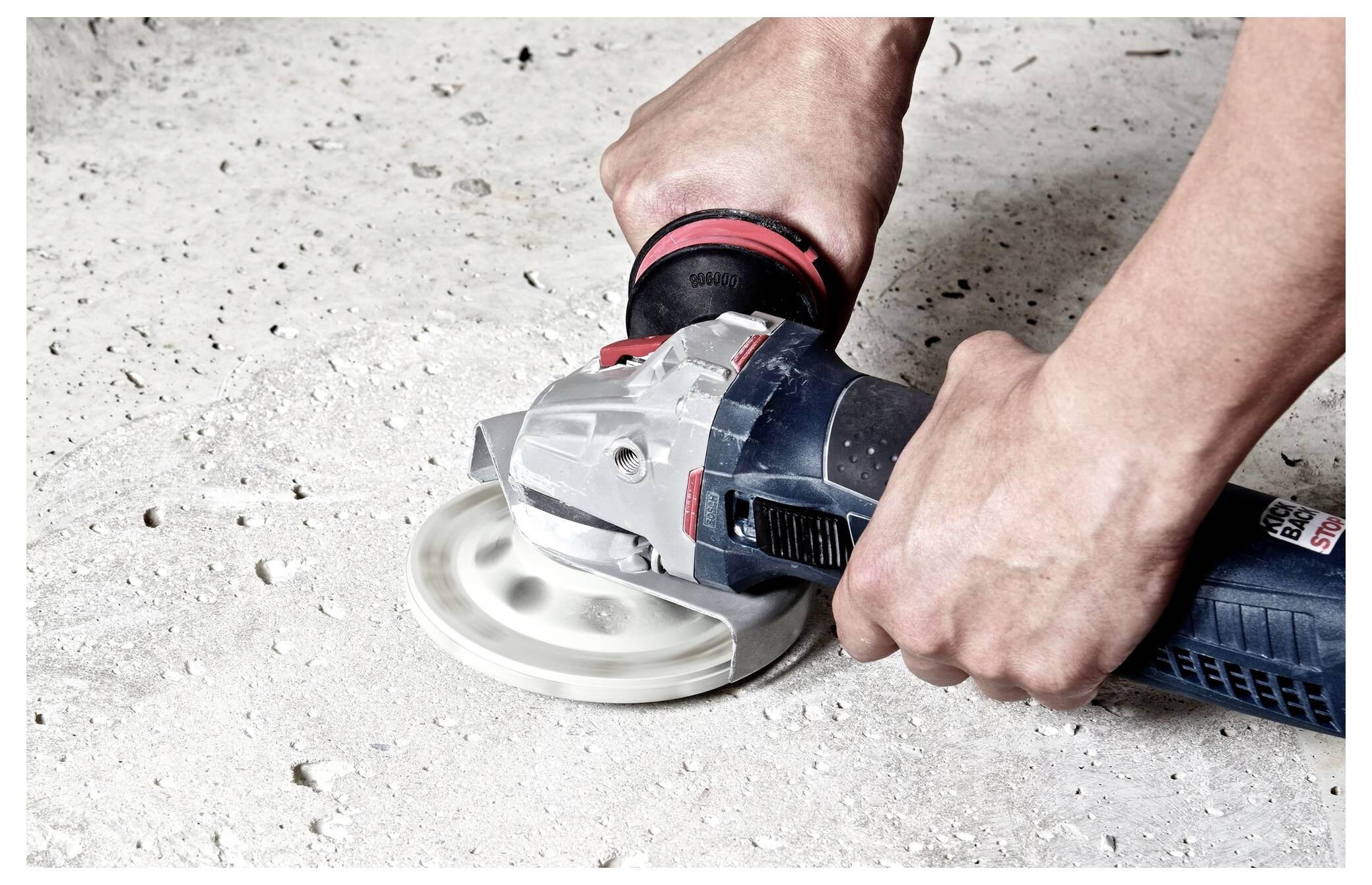 Klingspor 330621 DS 600 B Diamantschleifteller, 100 x 8,5 x 22,23mm 16 Segmente 8,5 x 5,5 mm, 2-Reihig Reduzierring 16