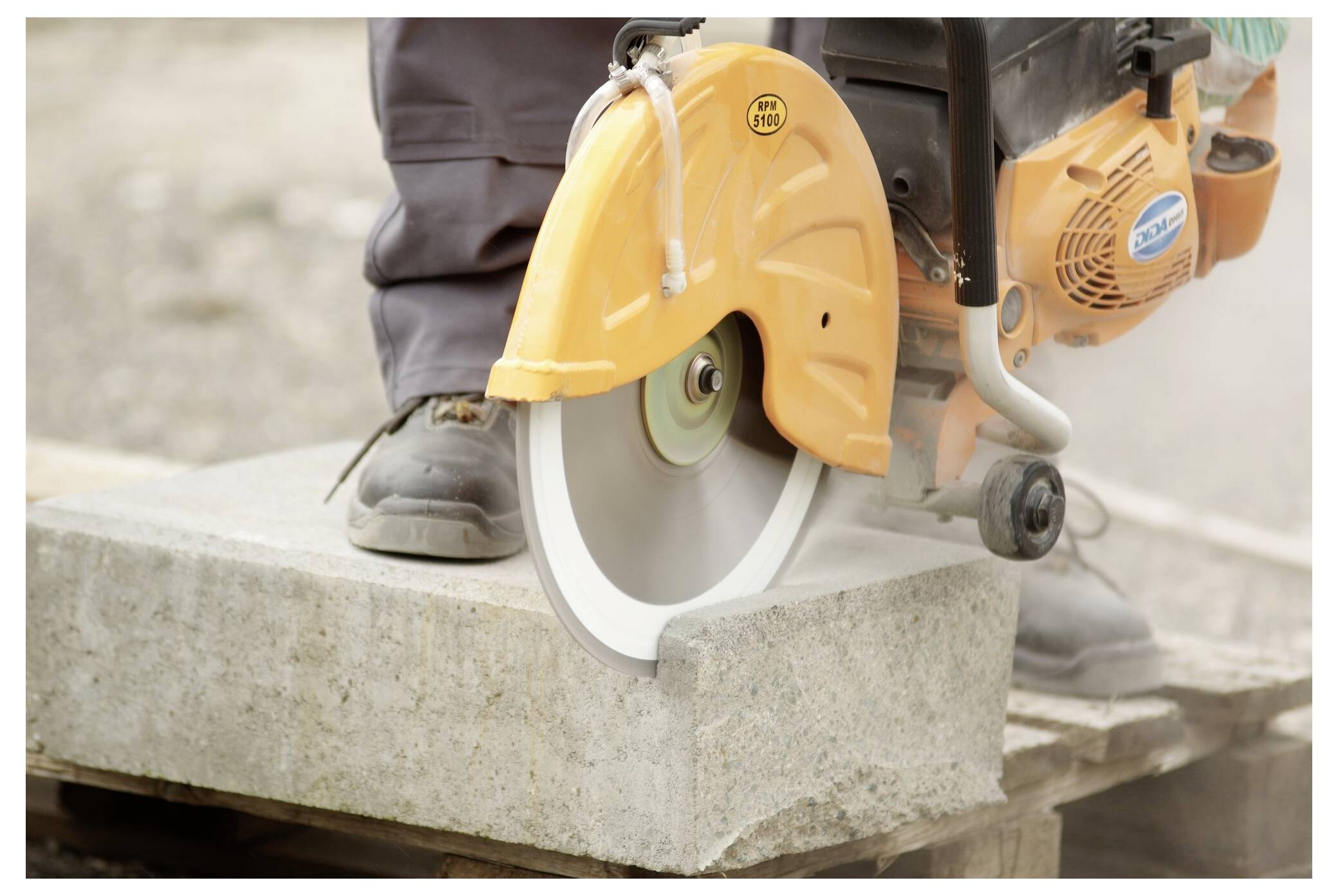 Klingspor 336223 DT 350 U Extra Diamanttrennscheibe Durchmesser 300mm Bohrungs-Ø 20mm Baustellenmaterialien, Beton, universal 1St.