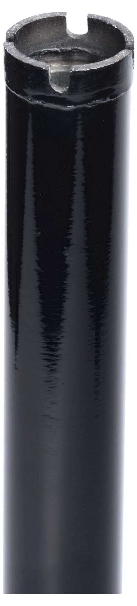 Eine glänzende, schwarze zylindrische Metallstange mit gezackter Spitze, die vor einem einfarbigen Hintergrund zu sehen ist.