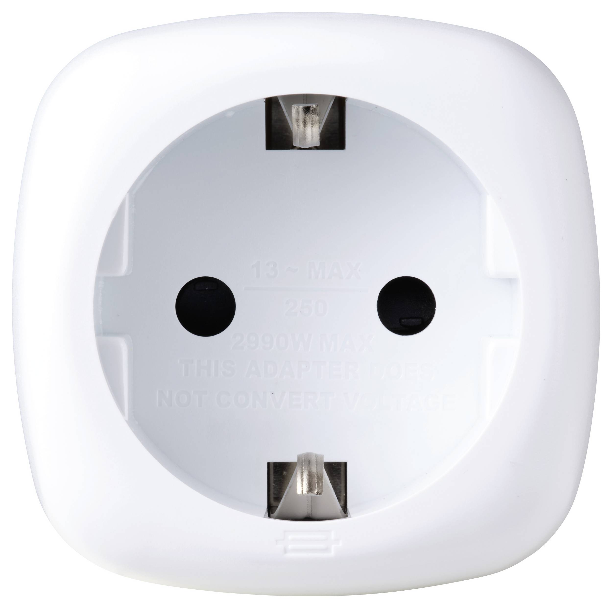 Ein weißer Netzsteckeradapter mit zwei runden Steckdosen, beschriftet mit „13A MAX, 250V, 2990W MAX, DIESER ADAPTER KONVERTIERT KEINE SPANNUNG