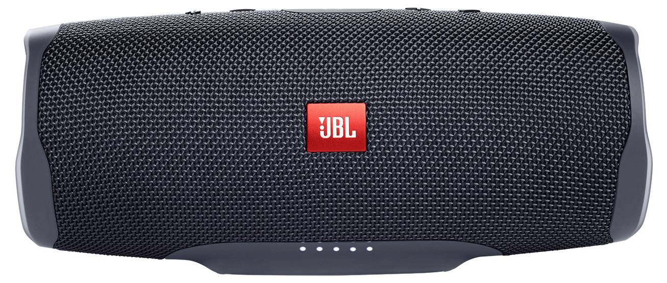 Ein schwarzer tragbarer Lautsprecher mit einer strukturierten Vorderseite und einem roten 'JBL' Logo in der Mitte.