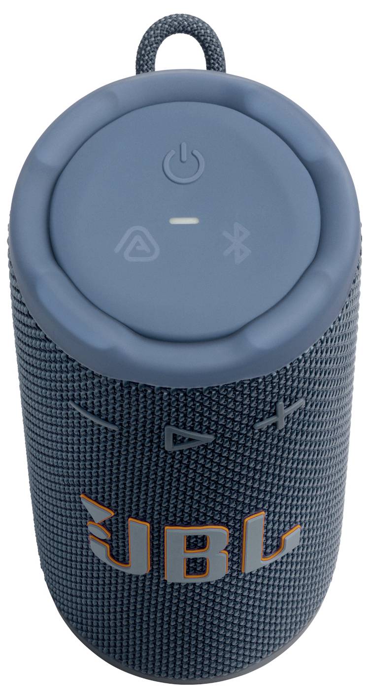 Ein blauer tragbarer Bluetooth-Lautsprecher mit Bedienungstasten auf der Oberseite, auf dessen Seite das JBL-Logo in Orange zu sehen ist.