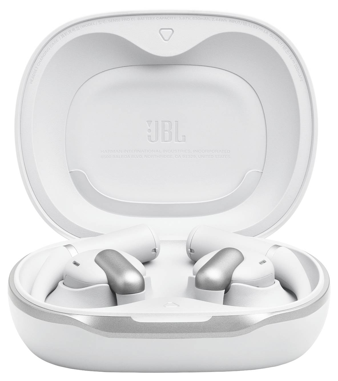 Weiße kabellose Kopfhörer mit silbernen Akzenten in einem geöffneten Ladecase, auf dessen Deckel das JBL-Logo zu sehen ist.