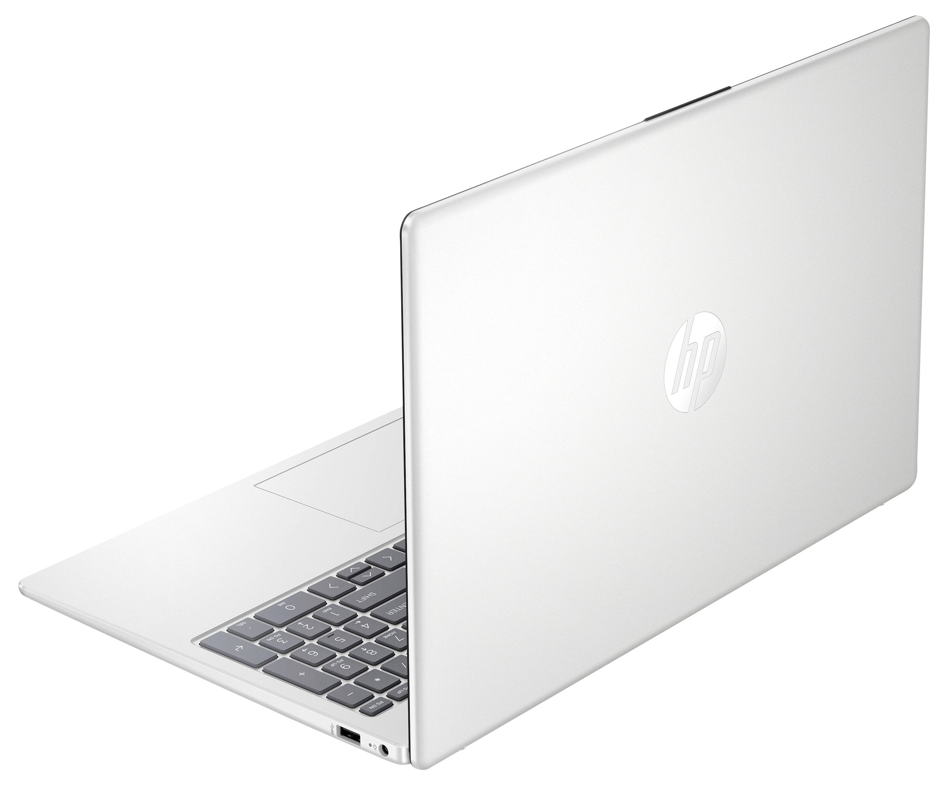 Ein silberfarbener Laptop, leicht geöffnet, der ein schlankes Design mit sichtbarem HP-Logo auf dem Deckel zeigt.