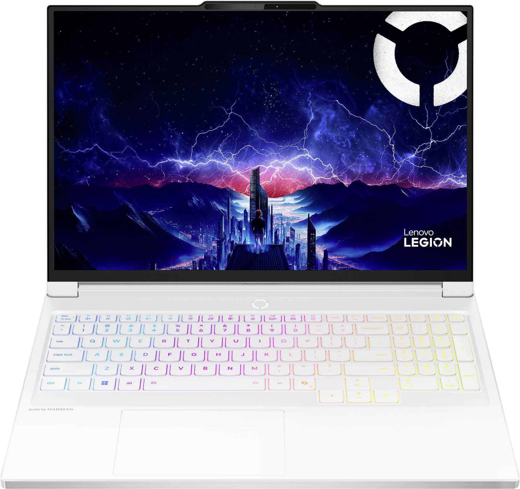 Ein Gaming-Laptop mit einer bunten beleuchteten Tastatur und einem Bildschirm, der eine futuristische Stadtlandschaft unter einem stürmischen Himmel zeigt, Branding sichtbar.