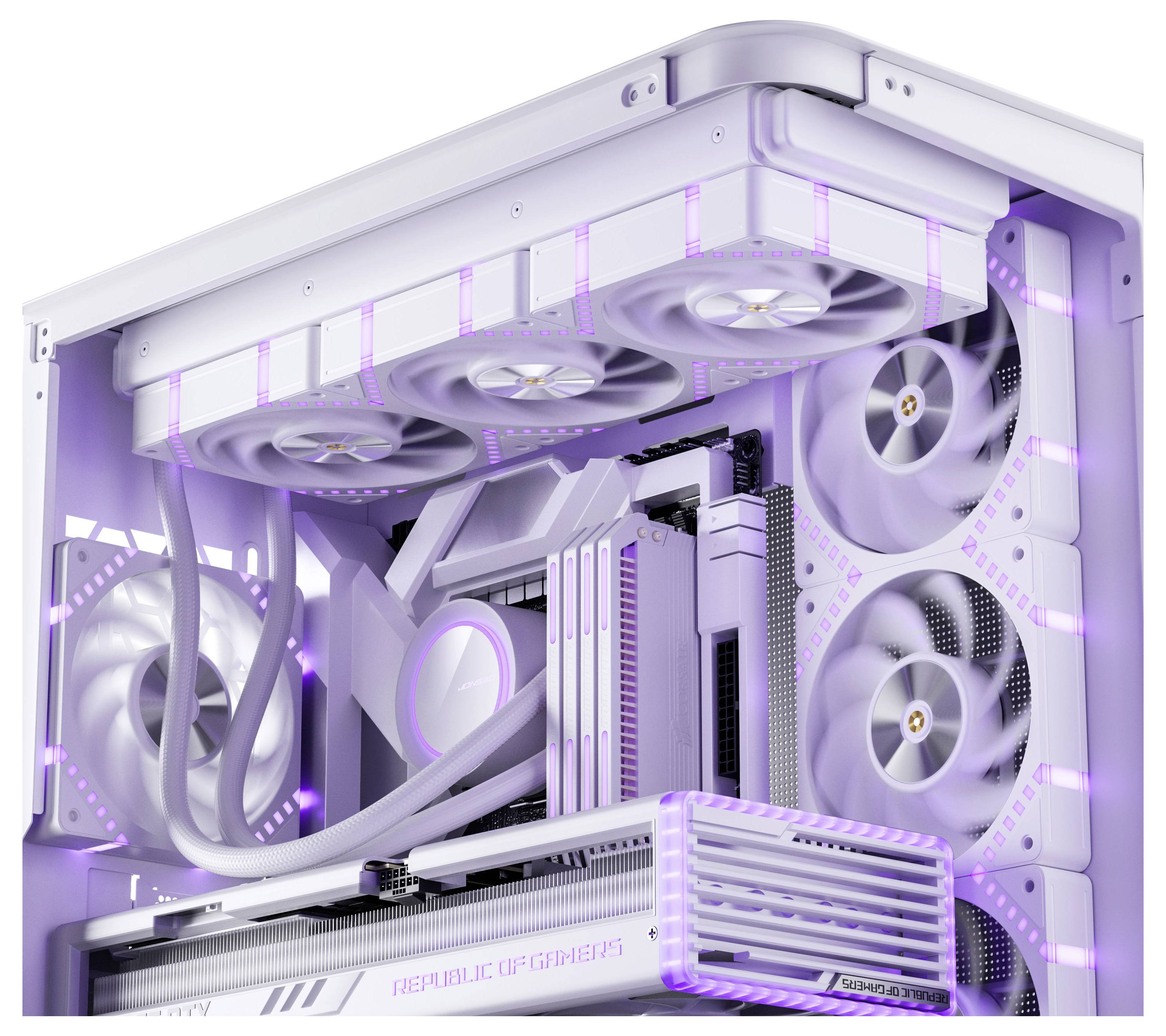 Ein Computer mit violetten LED-Lichtern, mit sichtbaren Kühlungsventilatoren und Komponenten in einem weißen Gehäuse, das ein hochmodernes Design präsentiert.