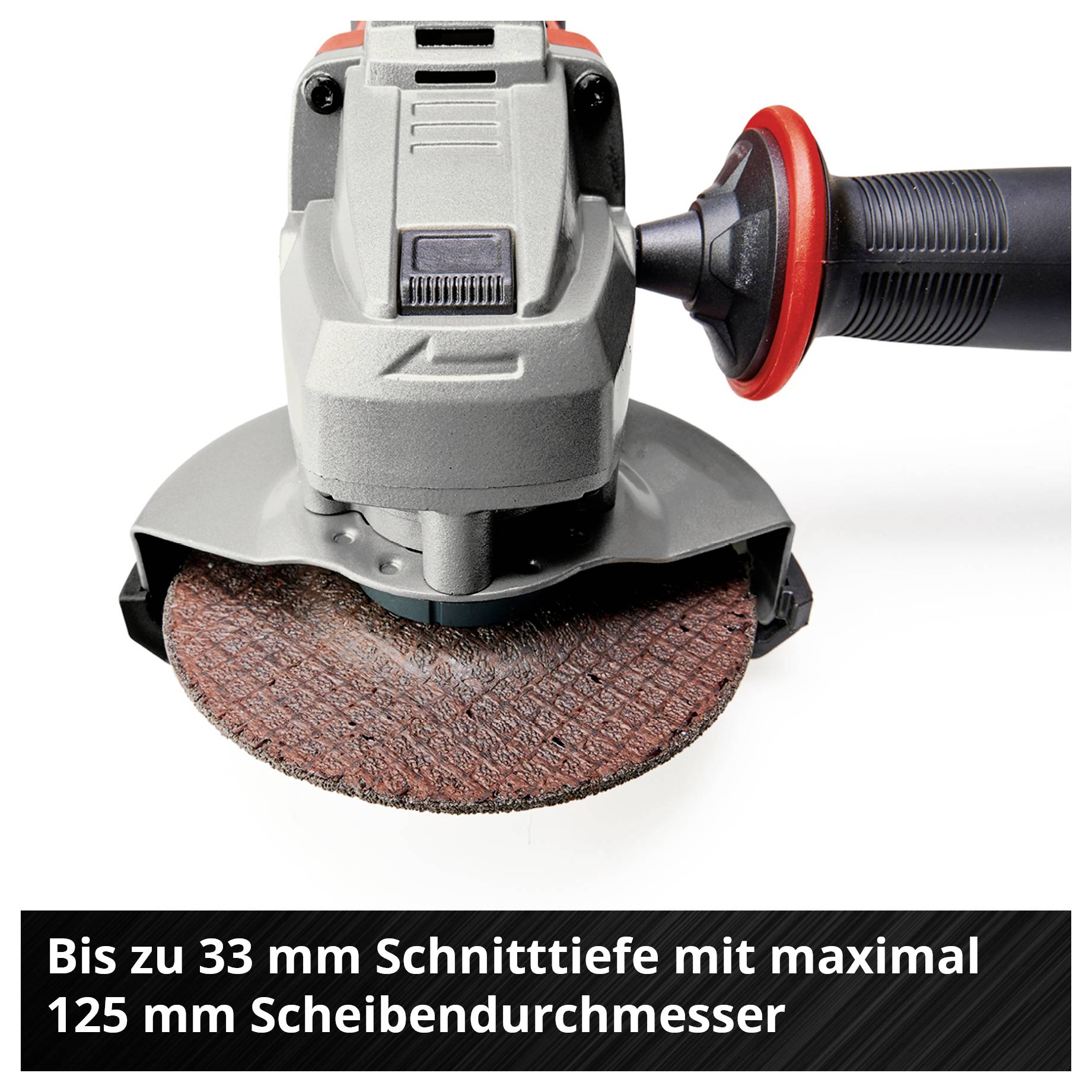 Eine Winkelschleifmaschine mit rotem Griff. Text im Bild: 'Bis zu 33 mm Schnitttiefe mit maximal 125 mm Scheibendurchmesser'.