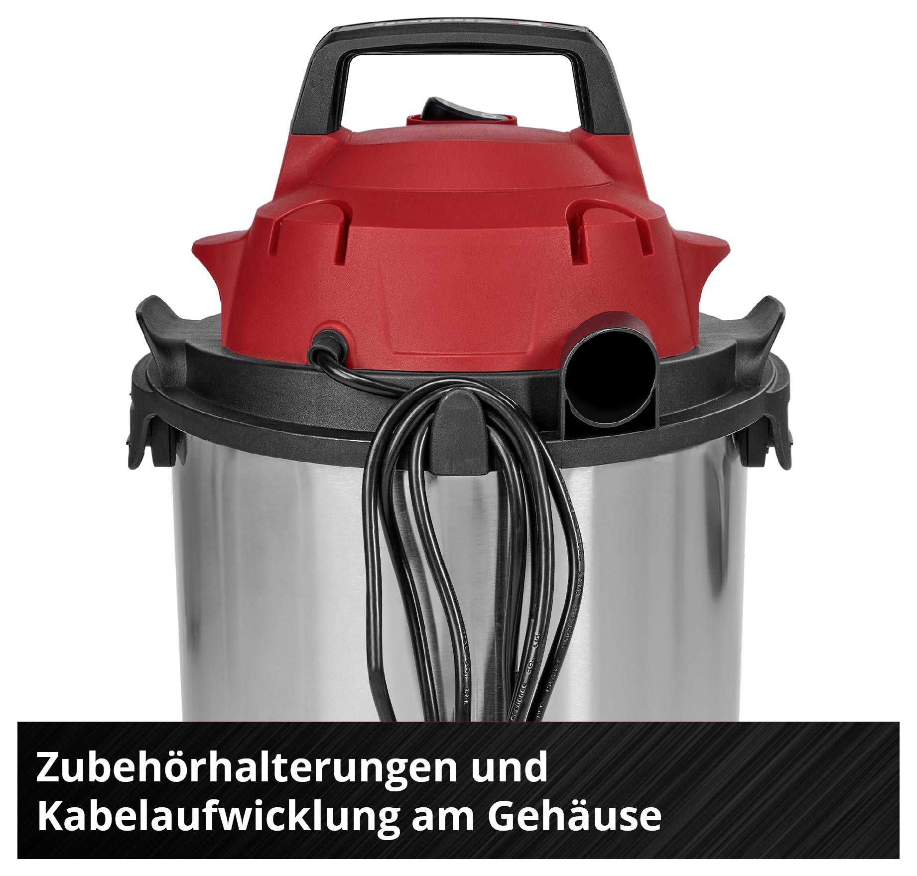 Nass-Trockensauger mit Zubehörhalterungen und Kabelaufwicklung am Gehäuse, roter Deckel, silberne Trommel.