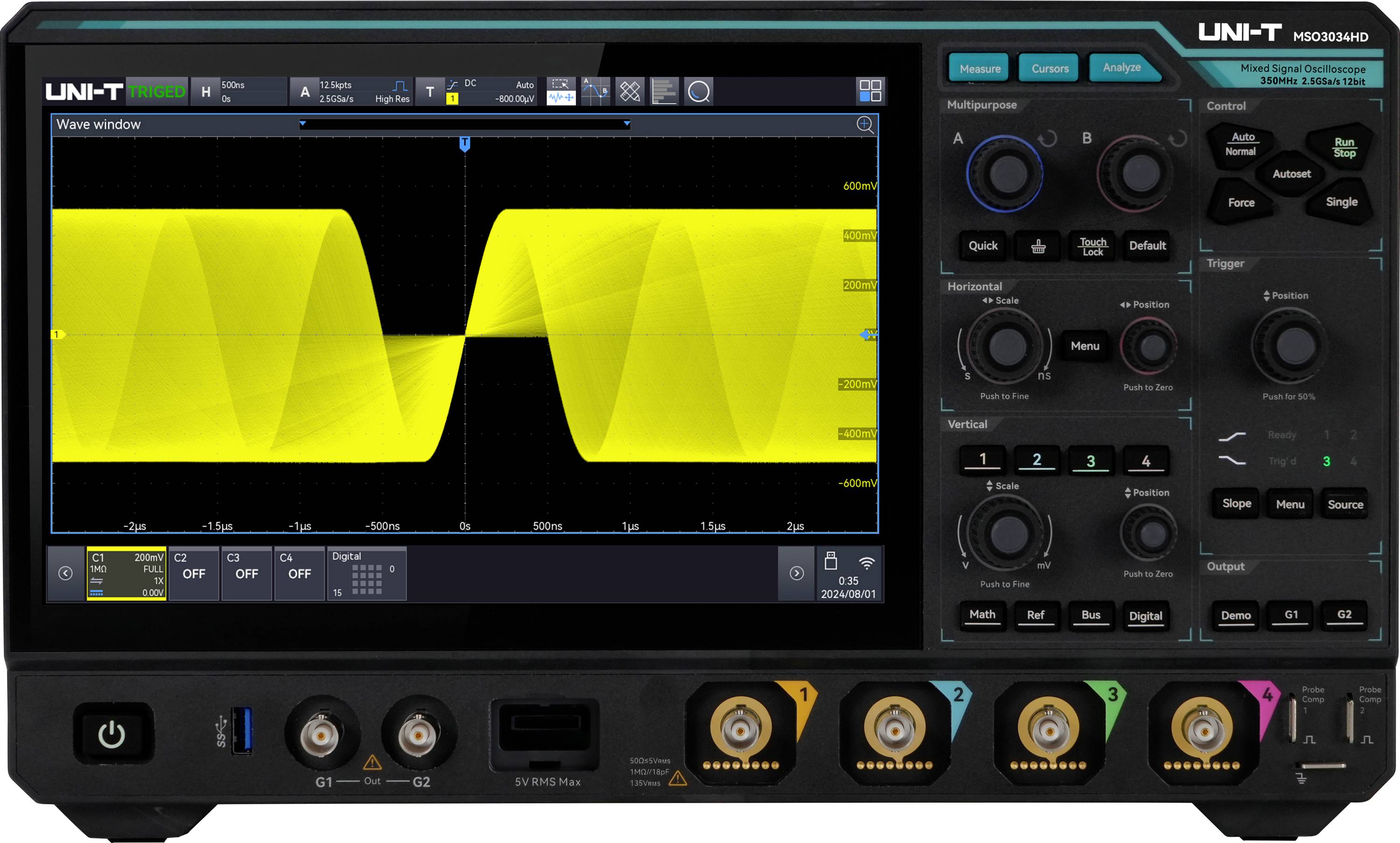 Ein digitales Oszilloskop, das eine gelbe Sinuswelle auf seinem Bildschirm anzeigt, mit verschiedenen Reglerknöpfen und Tasten auf der rechten Seite.