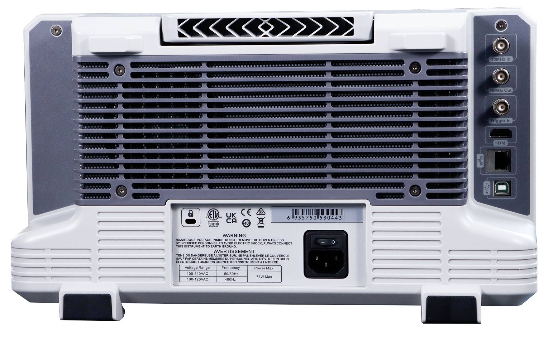 Das Bild zeigt die Rückseite eines grauen und weißen elektronischen Geräts mit Lüftungsschlitzen, Steuerungsanschlüssen und einer Stromanschluss-Buchse.