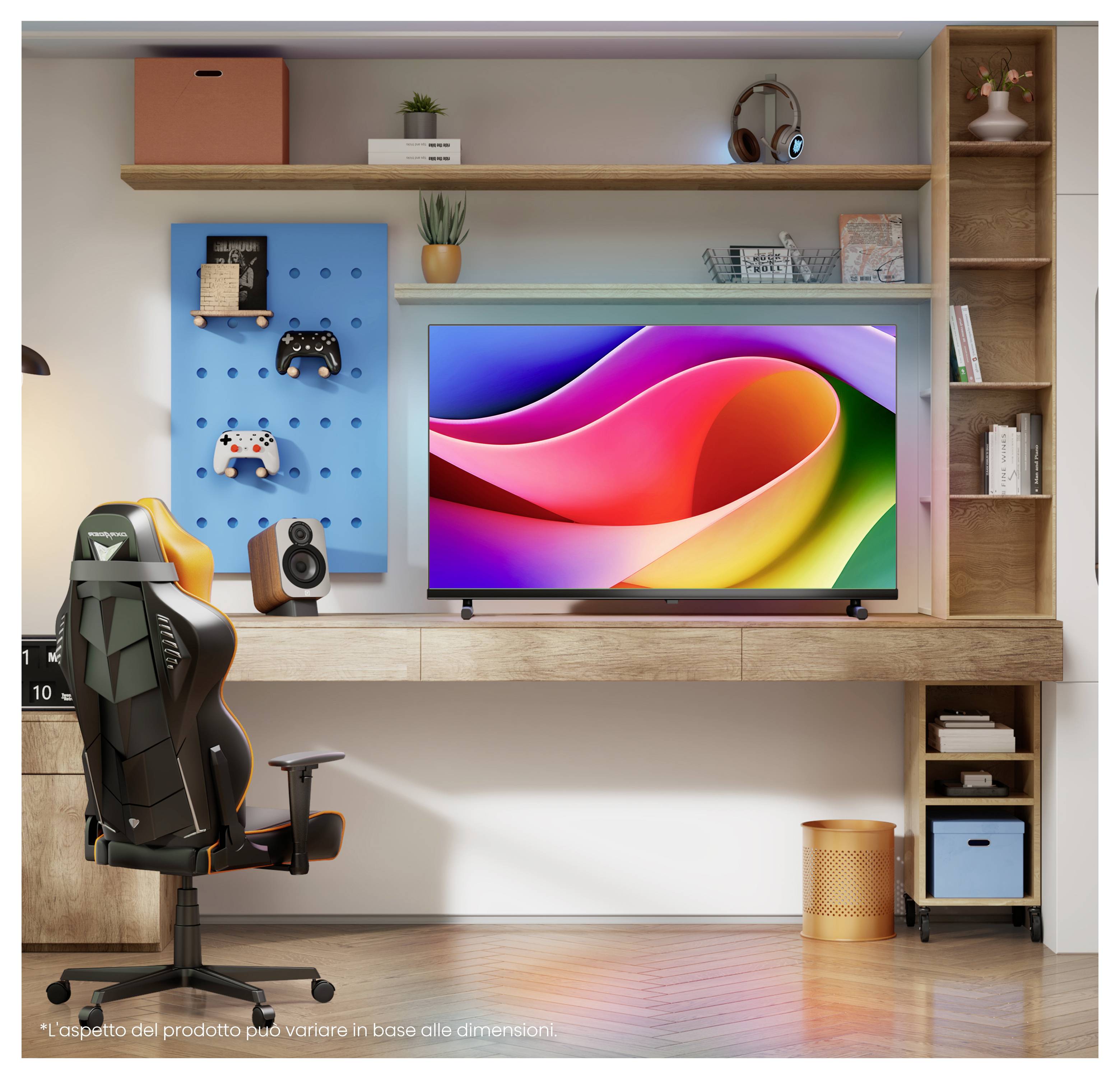 Ein moderner Arbeitsplatz mit einem Gaming-Stuhl, einem Schreibtisch mit einem bunten Monitor, einem Regal mit verschiedenen Gegenständen und einer kleinen Topfpflanze.