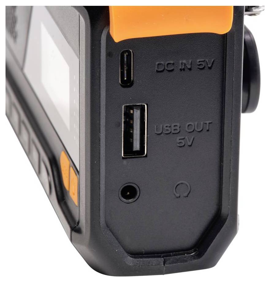 Tragbare Powerbank-Seitenansicht mit USB-C-Eingang, beschriftet mit ‚DC IN 5V', USB-A-Ausgang, beschriftet mit ‚USB OUT 5V', und einer Kopfhörerbuchse.