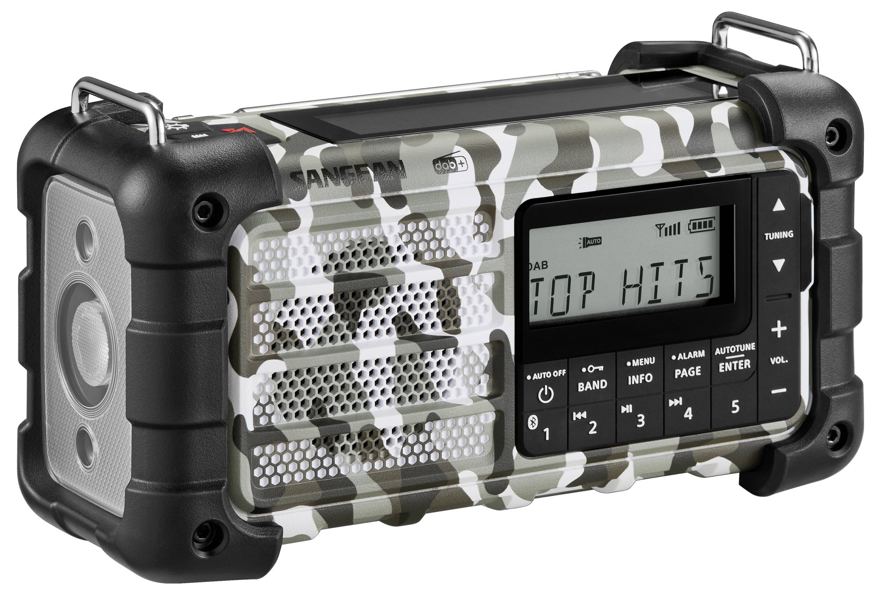 Ein robustes, mit Tarnmuster versehenes tragbares Radio mit digitaler Anzeige, auf der 'TOP HITS' zu lesen ist, umgeben von Tasten und Lautsprechern.