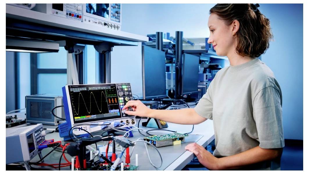 Rohde & Schwarz MXO34-5PK Digital-Oszilloskop 500MHz 5 GSa/s 500 Mpts 1St.