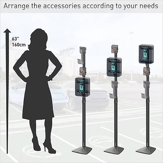 Eine silhouettenhafte Person steht neben einem Schild mit der Aufschrift „Arrangieren Sie die Zubehörteile nach Ihren Bedürfnissen