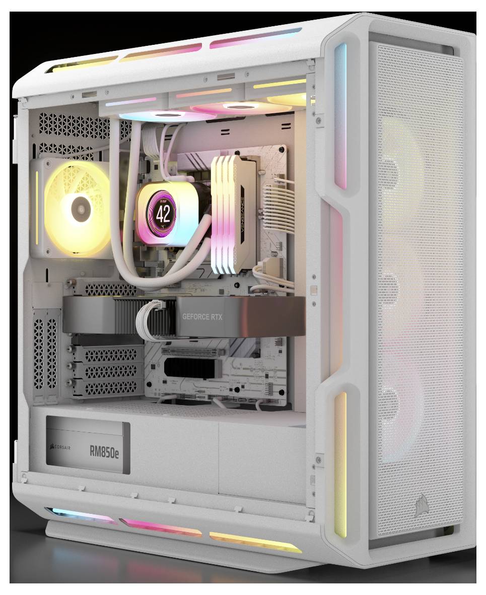 Ein weißer Computertower mit RGB-Beleuchtung, bei dem Komponenten wie Kühlventilatoren, eine Grafikkarte mit der Aufschrift 