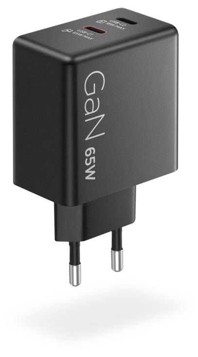Ein schwarzer GaN 65W USB-C Ladegerät mit europäischen Steckdosensteckern, auf dem nahe dem Anschluss '65W USB-C' angezeigt wird.