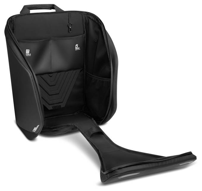 Schwarzer Rucksack geöffnet, der seine Innenräume für Stauraum und Organisation zeigt, mit einer ausklappbaren Konstruktion.