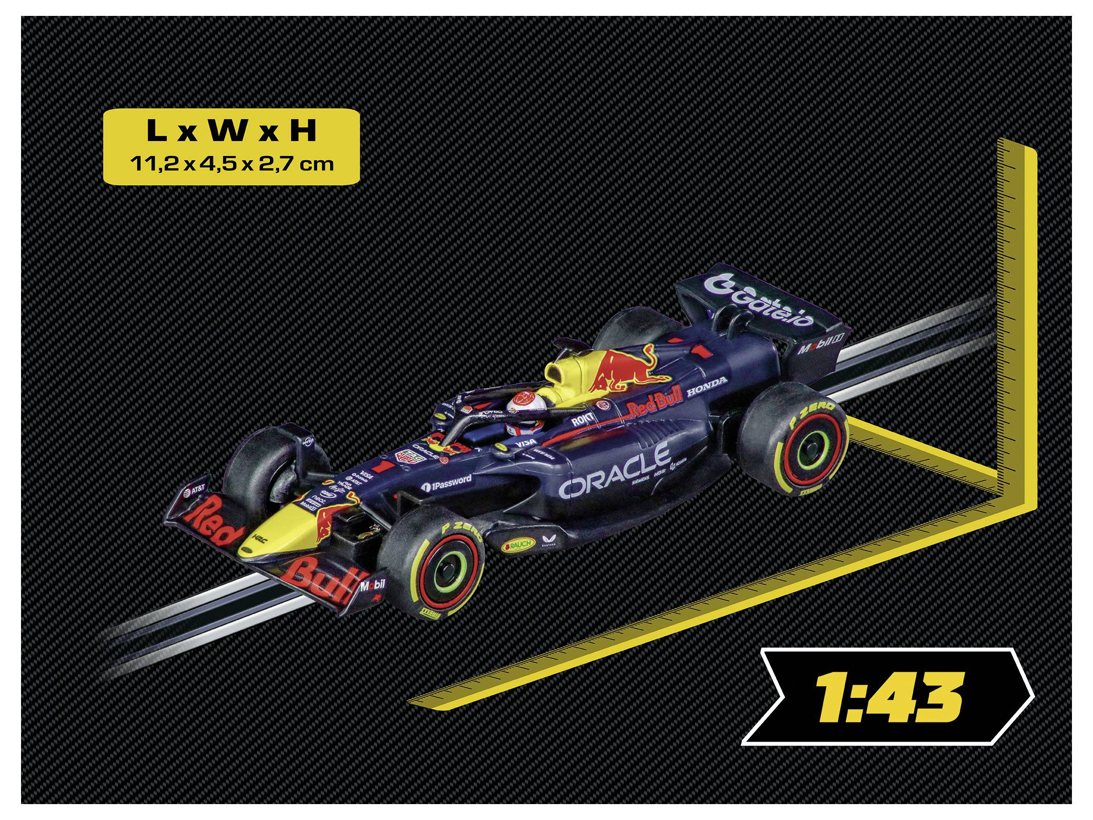 Ein Red Bull Rennwagenmodell im Maßstab 1:43, mit Abmessungen von 11,2 x 4,5 x 2,7 cm, auf einem diagonalen gestreiften Hintergrund mit einem gelben Maßstabslineal.