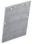 Eine Metallplatte mit vier Löchern, zwei oben und zwei an den Seiten, die zum Montieren oder für strukturelle Zwecke verwendet wird.