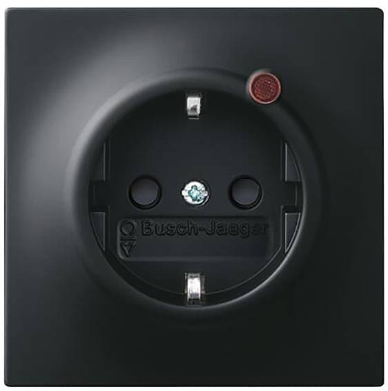 Eine schwarze Steckdose mit zwei runden Löchern und einem Erdungsstift-Schlitz, mit einer roten Kontrollleuchte in der oberen rechten Ecke.