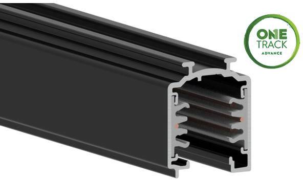 Schwarzer Aluminium-LED-Kanal mit einer Nut für Lichtleisten, aus einem seitlichen Winkel gezeigt, das sein schlankes, modernes Design hervorhebt.