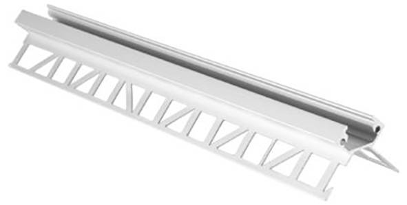 Offene Aluminiumleiterplattform mit dreieckigen Stützfachwerken, die für Gerüstbau oder zum Überbrücken von Lücken bei Konstruktions- und Wartungsarbeiten verwendet wird.