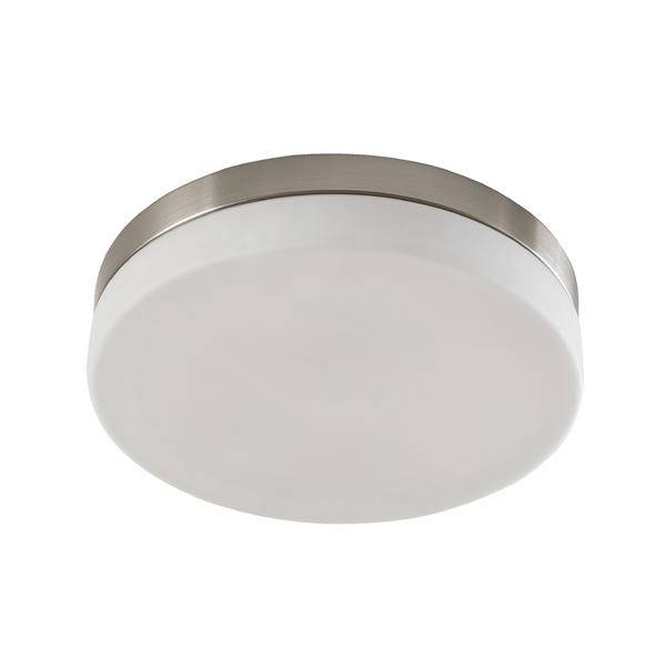 Runde, bündig montierte Deckenleuchte mit gebürstetem Metallrand und weißem Diffusor auf einfachem Hintergrund.