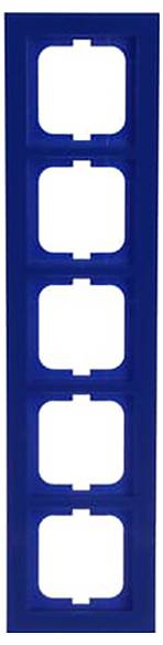 Busch-Jaeger Türsprechanlage mit einer Kamera, einem Lautsprecher und drei beschrifteten Klingeltasten: J. Krause, F. Schultze, A. Schäfer.