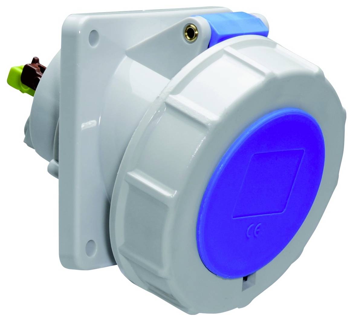 Grau-blau farbige Industrie-Steckdose mit Schutzkappe, montiert auf einer Wandhalterung. Das Design deutet auf robuste Verarbeitung hin.