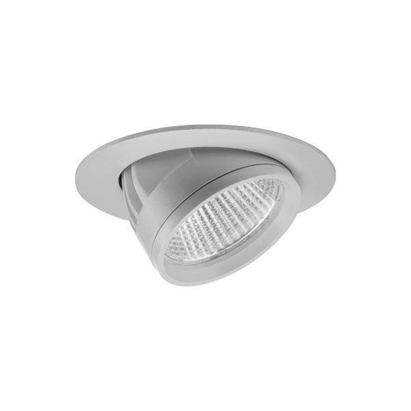 Eingebauter verstellbarer Deckenspotlight mit silbernem Rahmen und schrägem LED-Lampenkopf.