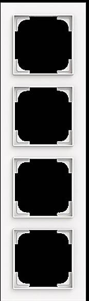 Ein Prospekt mit einer Meeresszenerie aus felsiger Küste und einem Boot unter dem Text „In Time