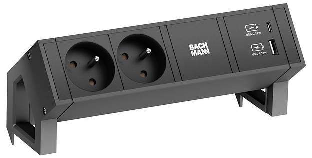 Eine schwarze Steckdosenleiste mit zwei europäischen Steckdosen und zwei USB-Anschlüssen mit den Bezeichnungen „USB-C 22W