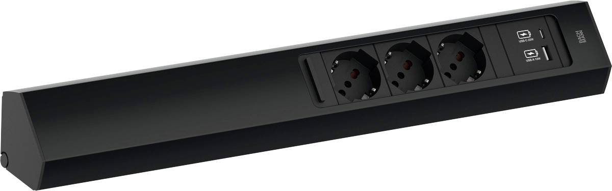 Schwarze abgewinkelte Steckdosenleiste mit drei Steckdosen und zwei USB-Anschlüssen auf weißem Hintergrund.