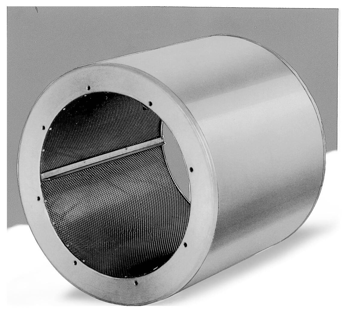 Eine zylindrische Metalltrommel mit Mascheninnenseite, typischerweise in industriellen Maschinen zum Verarbeiten oder Filtern von Materialien verwendet.
