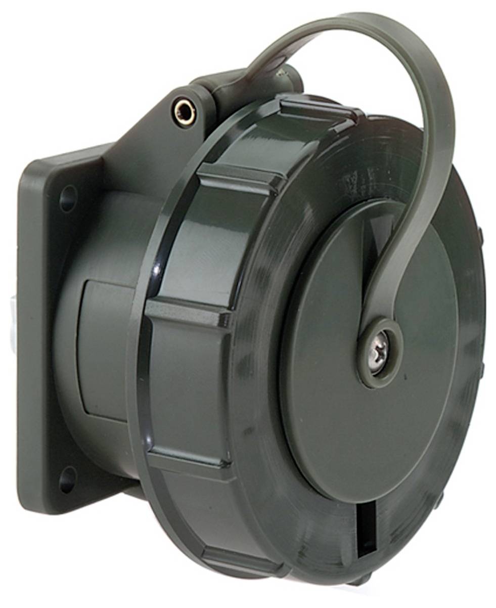 Ein grüner Industriesteckdosenschutz mit angebrachtem Klappdeckel, montiert auf einer quadratischen Basis, konstruiert zum Schutz von Elektroinstallationen im Freien.