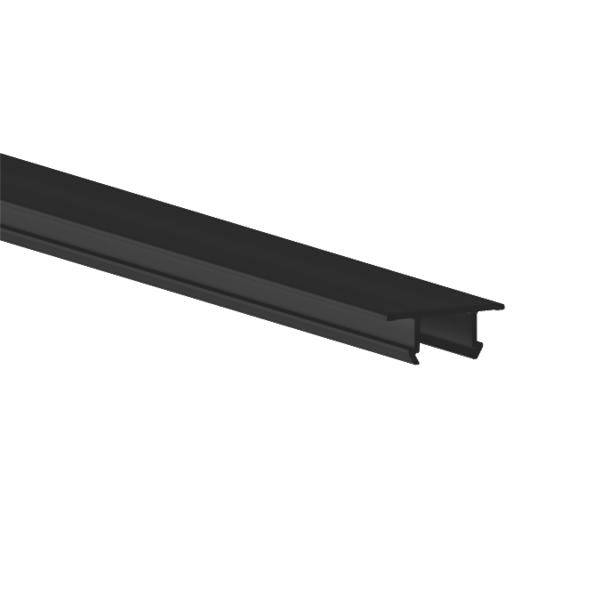 Schwarzes Metallschienen- oder Gleisprofil auf weißem Hintergrund, diagonal angewinkelt.